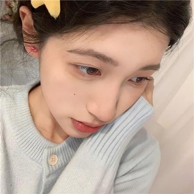 她嫁了个警察